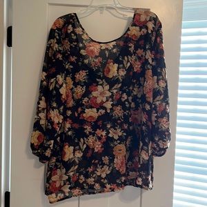 Sheer floral top by Truth size 3X